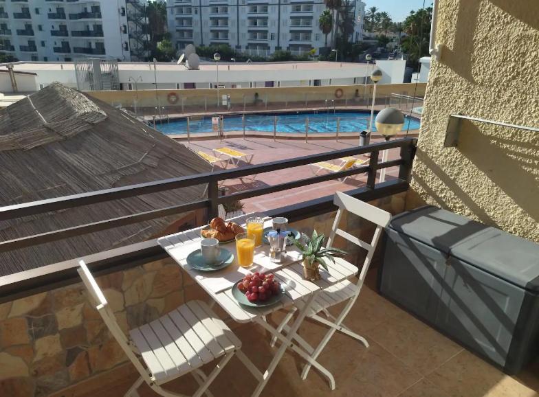 Pool View Accommodation In Playa Del Ingles Maspalomas  Exteriör bild